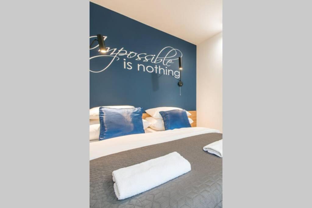 Rondo Onz P&O Serviced Apartments Warsaw Exterior photo