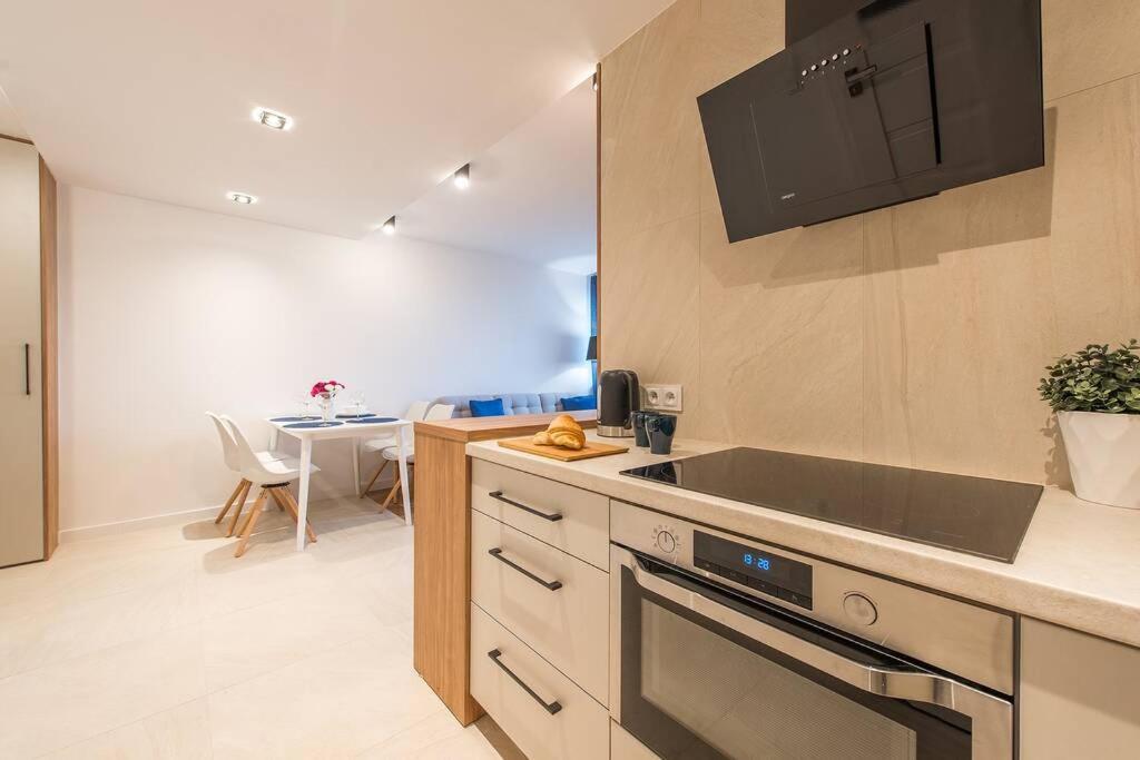 Rondo Onz P&O Serviced Apartments Warsaw Exterior photo